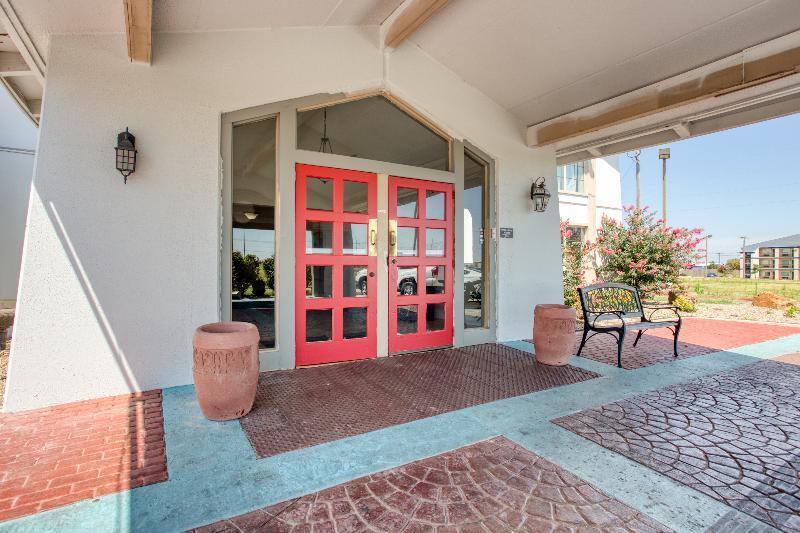 Hemp Inn Oklahoma City South エクステリア 写真